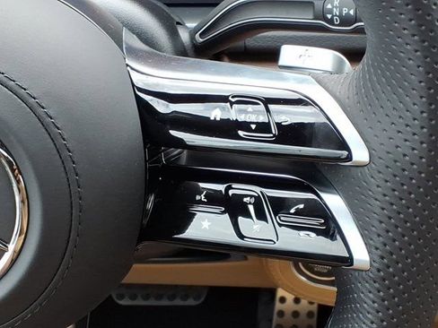New 2026 Mercedes-Benz GLS 580 4MATIC image 10