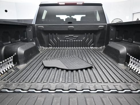 Used 2021 Chevrolet Silverado 1500 Custom RWD image 30