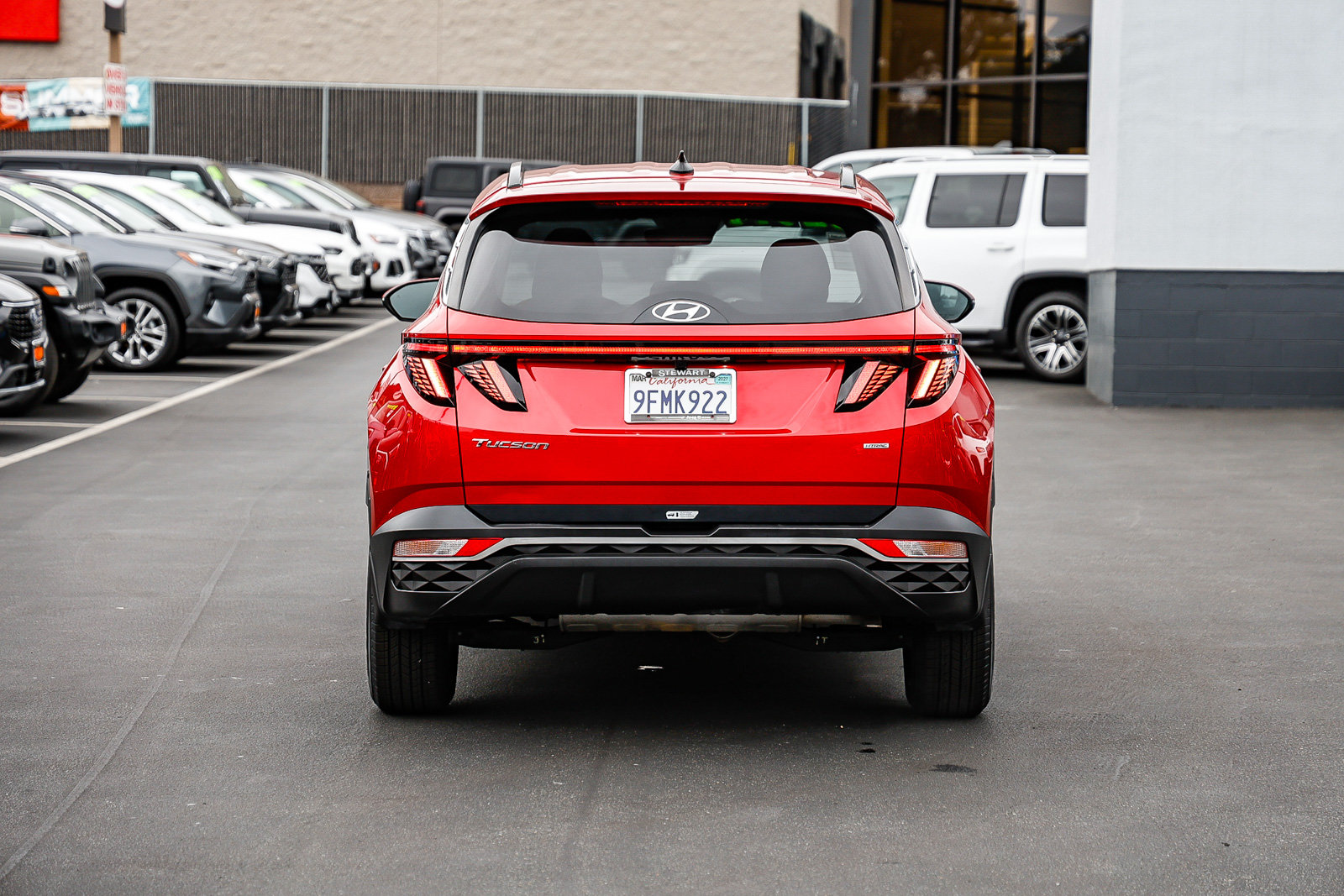 Used 2023 Hyundai Tucson SEL w/ Cargo Package AWD/4WD image 16