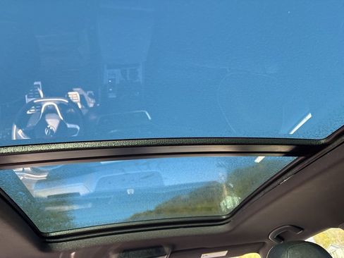 Used 2024 Volkswagen Atlas Cross Sport SEL R-Line image 13