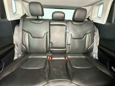 Used 2021 Jeep Compass Limited FWD image 12