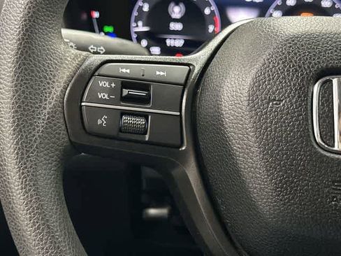 Used 2025 Honda Accord SE image 17