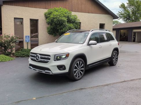Used 2021 Mercedes-Benz GLB 250 image 1