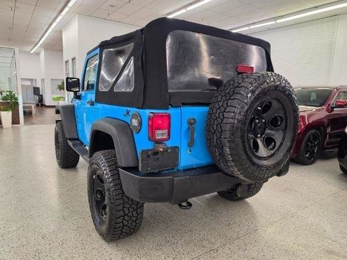 Used 2017 Jeep Wrangler Sport w/ Quick Order Package 24S AWD/4WD image 7