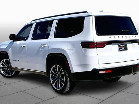 Used 2023 Jeep Wagoneer Series III w/ Premium Group I image 11