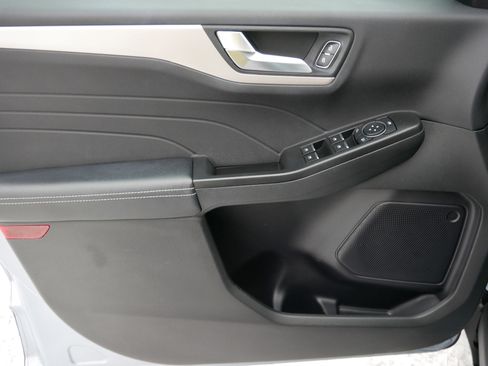 Used 2022 Ford Escape SEL image 30