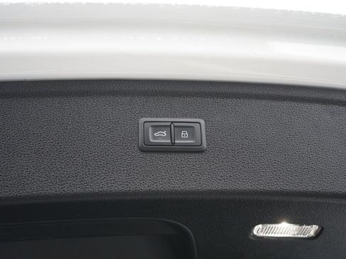 Used 2022 Audi Q5 2.0T Premium Plus AWD/4WD image 15