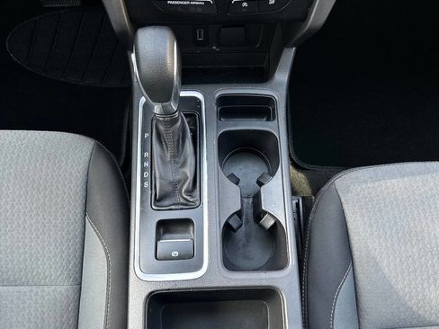 Used 2018 Ford Escape SE image 15