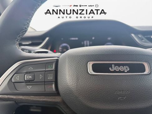 Certified 2024 Jeep Grand Cherokee Limited image 25