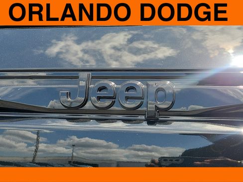 New 2026 Jeep Grand Cherokee Altitude RWD image 6