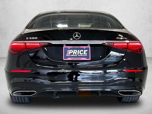 Used 2022 Mercedes-Benz S 580 4MATIC Sedan image 4