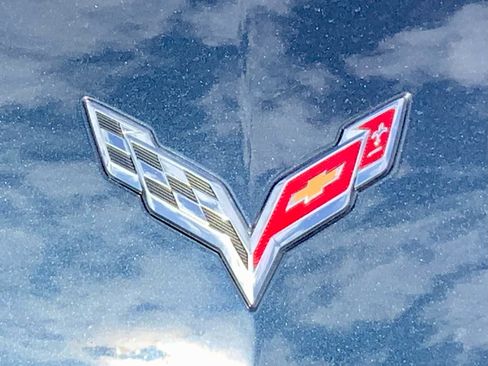 Used 2015 Chevrolet Corvette Stingray Coupe w/ 3LT Preferred Equipment Group RWD image 19