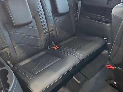 New 2026 Volkswagen Atlas SE image 19