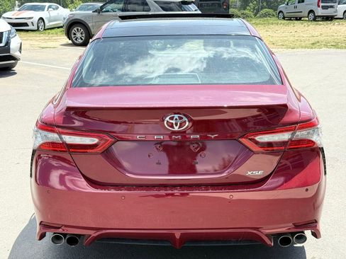 Used 2018 Toyota Camry XSE FWD image 15