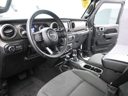Used 2020 Jeep Wrangler Unlimited Sport S AWD/4WD image 16