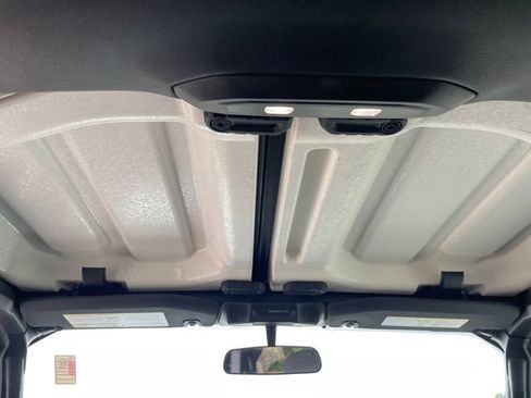 Used 2025 Jeep Wrangler Unlimited Sport AWD/4WD image 22