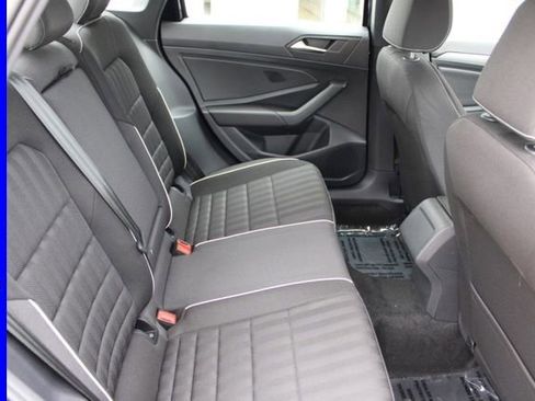 Used 2023 Volkswagen Jetta Sport image 19
