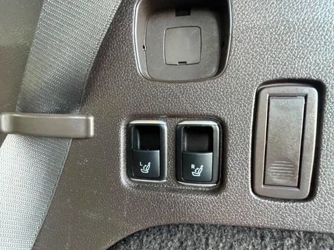 Used 2017 Mercedes-Benz GLS 550 4MATIC image 18