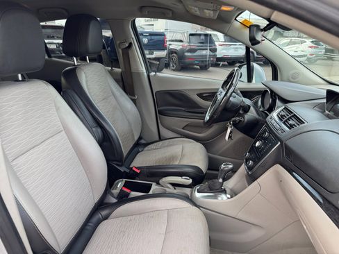 Used 2015 Buick Encore FWD image 27