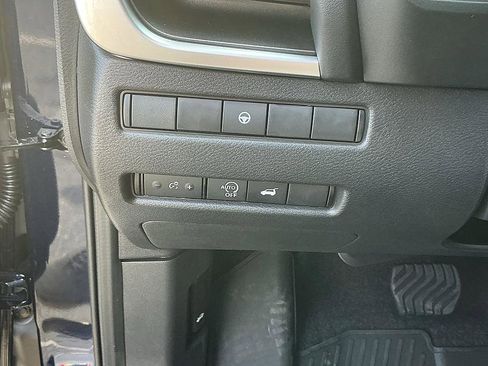 New 2026 Nissan Rogue SV image 9