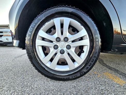 Used 2020 Chevrolet Sonic LT image 31