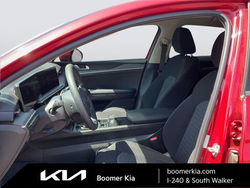 Used 2025 Kia K5 LXS FWD image 17