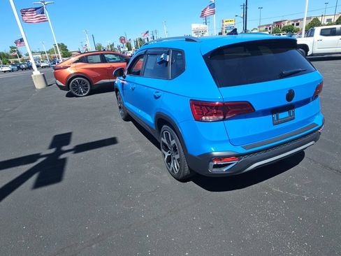 Used 2023 Volkswagen Taos SEL AWD/4WD image 5