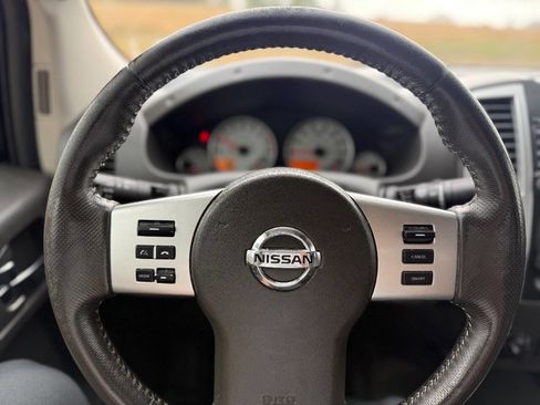 Used 2017 Nissan Frontier PRO-4X w/ Pro-4x Luxury Package image 12