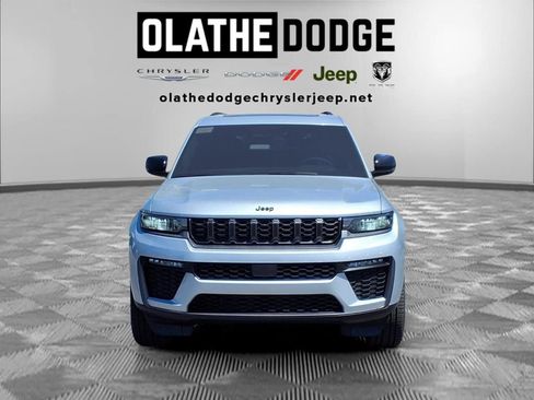 New 2026 Jeep Grand Cherokee L Limited AWD/4WD image 31