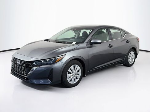 Used 2025 Nissan Sentra S FWD image 3