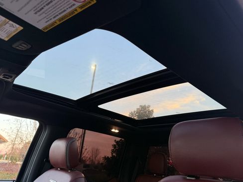 Used 2021 Ford F250 Platinum w/ FX4 Off-Road Package image 30