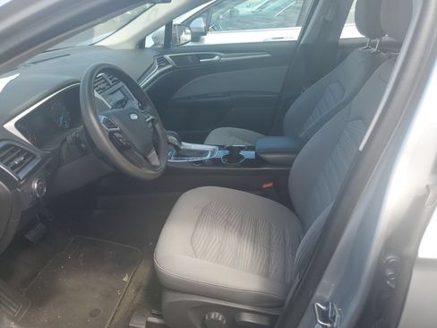 Used 2016 Ford Fusion S FWD image 4