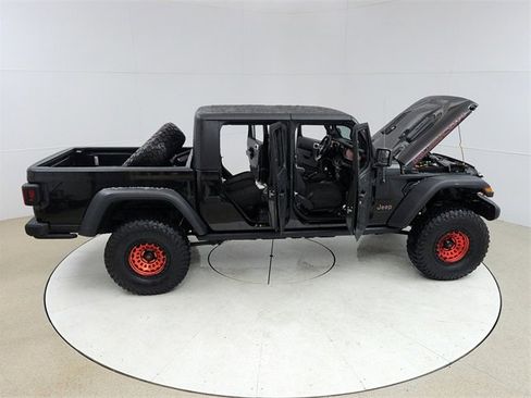 Used 2022 Jeep Gladiator Rubicon w/ Trailer Tow Package image 24