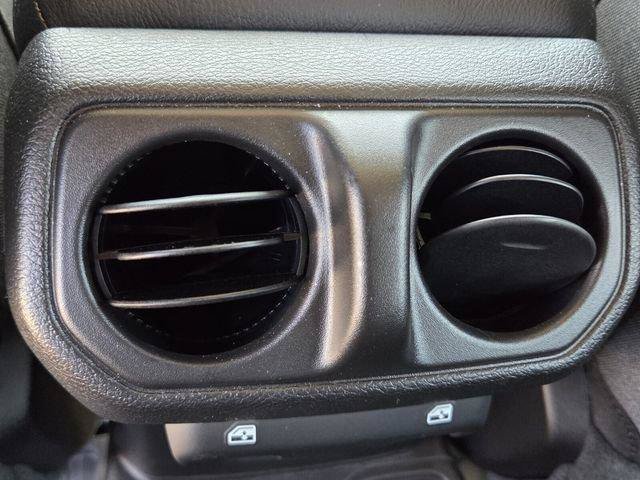 Used 2026 Jeep Wrangler Unlimited Sport AWD/4WD image 14