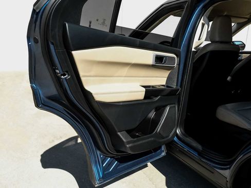 Used 2020 Ford Explorer XLT w/ Equipment Group 202A image 45