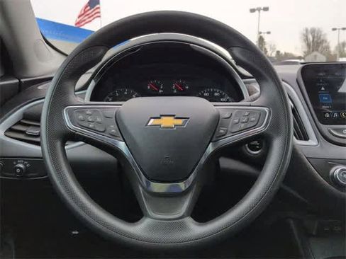 Used 2023 Chevrolet Malibu LS image 22