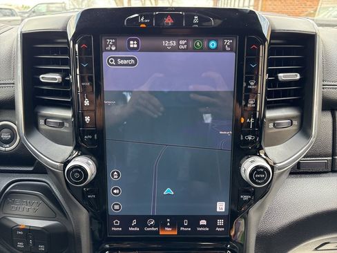 Used 2025 RAM 2500 Laramie w/ Night Edition image 33