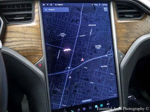 Used 2020 Tesla Model X Long Range image 20