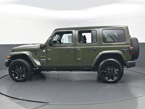 Used 2024 Jeep Wrangler Unlimited Sahara AWD/4WD image 8