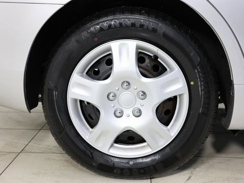 Used 2009 Toyota Camry LE image 8