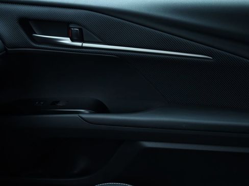 Used 2025 Toyota Camry SE image 11