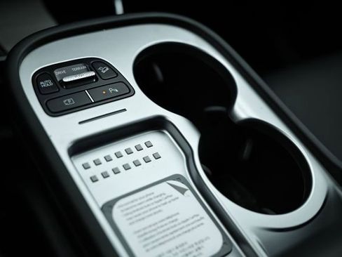 New 2026 Hyundai Ioniq 9 SEL image 15