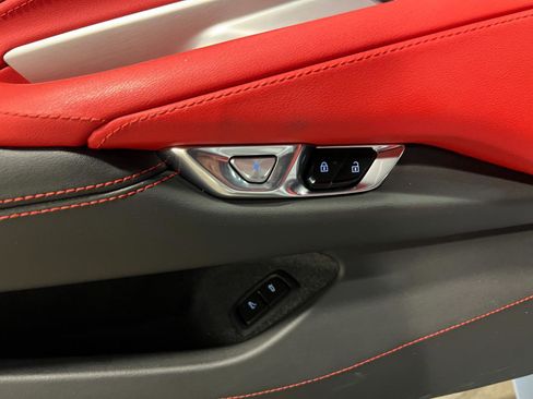 Used 2021 Chevrolet Corvette Stingray Preferred Cpe w/ Battery Protection Package image 27