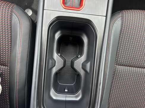 Certified 2025 Nissan Kicks SR FWD image 21