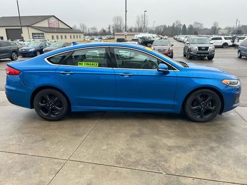 Used 2019 Ford Fusion SEL image 3