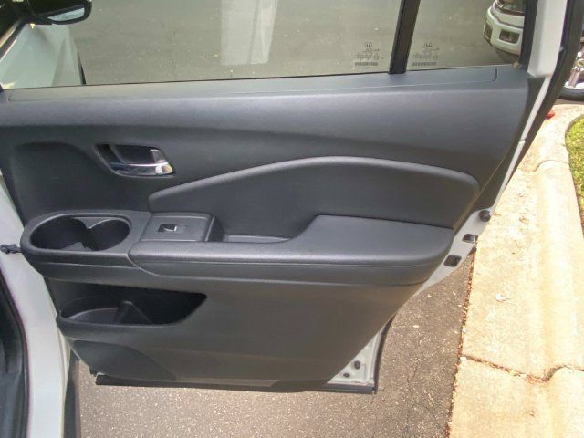 Used 2022 Honda Pilot Sport image 33