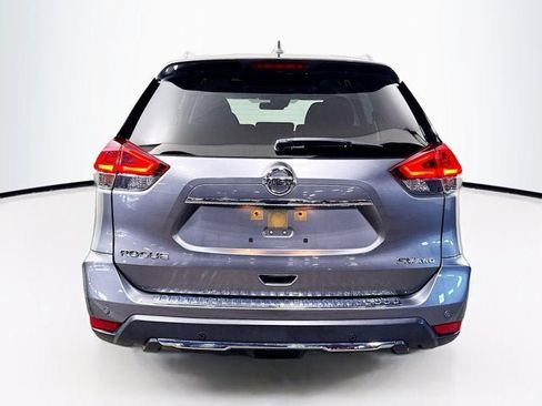 Used 2019 Nissan Rogue SV w/ Sun & Sound Touring Package image 6