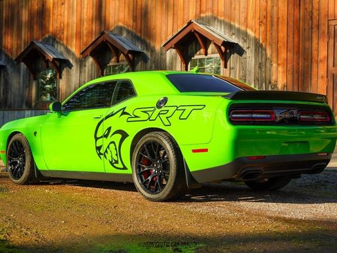 Used 2017 Dodge Challenger SRT Hellcat image 6