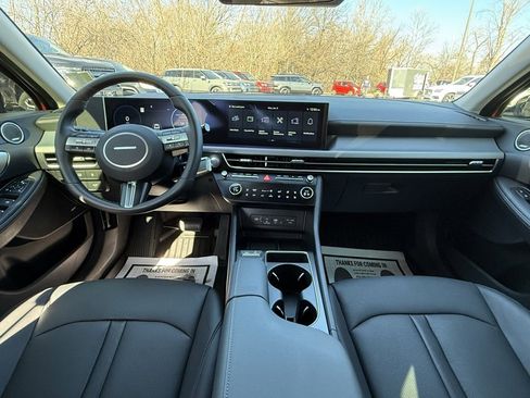 Used 2025 Hyundai Sonata Limited image 33