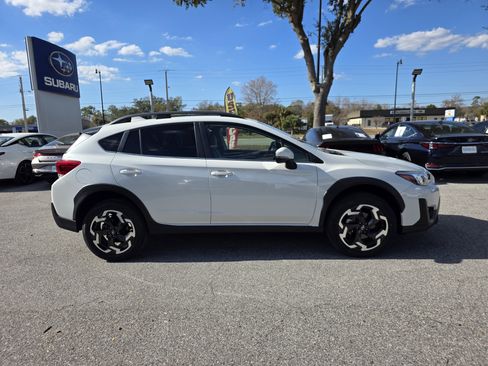 Certified 2022 Subaru Crosstrek 2.5i Limited image 2